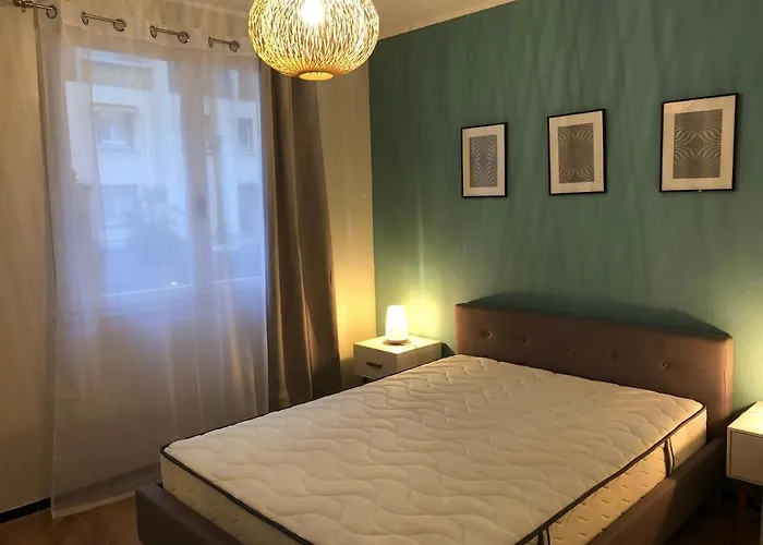 2P Cosy Plein Centre Antibes
